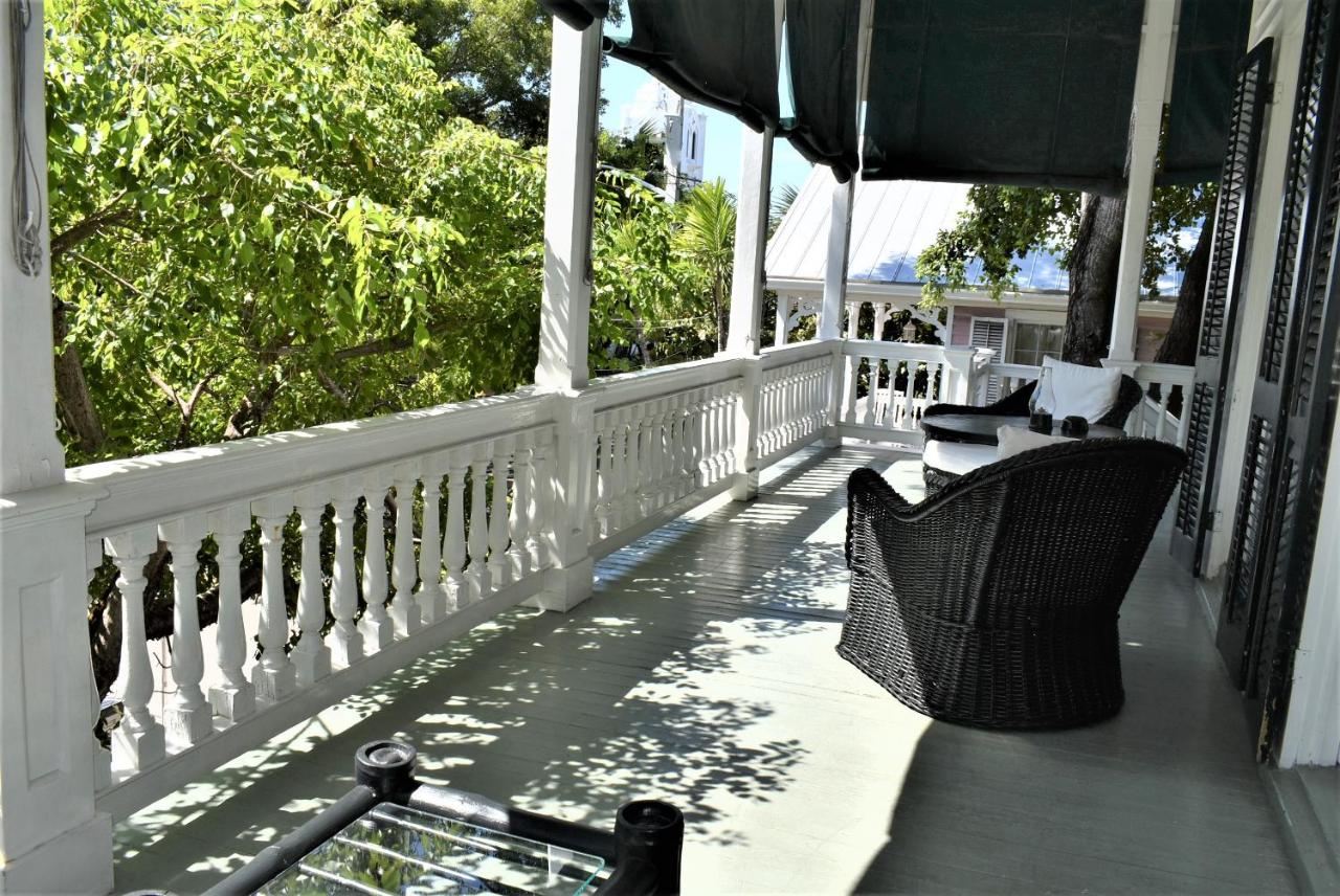Deluxe Single Room A at Simonton Court Historic Inn & Cottages