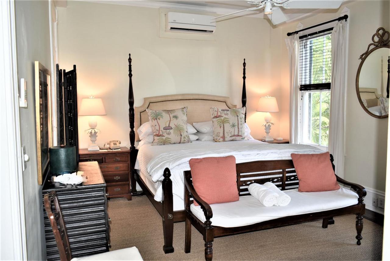 Deluxe Single Room A at Simonton Court Historic Inn & Cottages