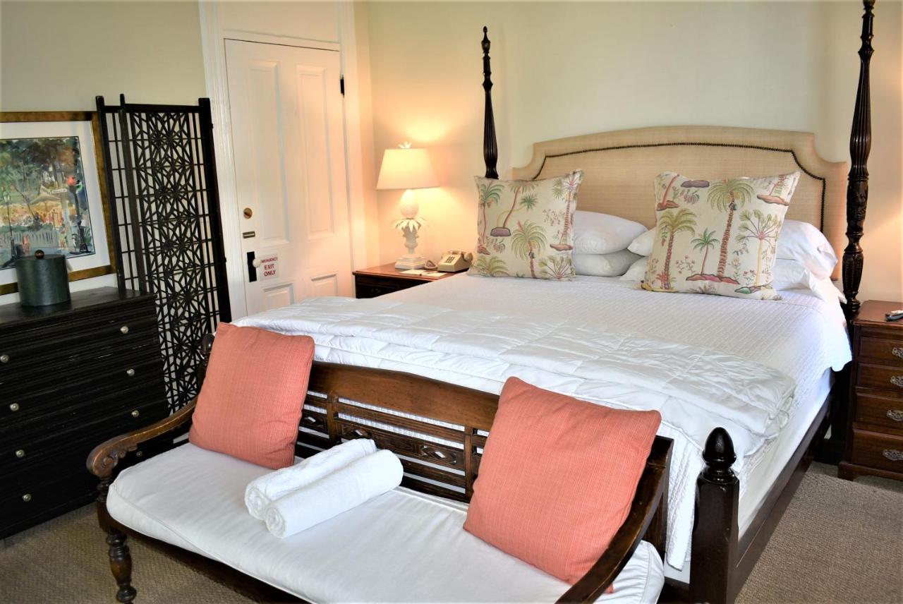 Deluxe Single Room A at Simonton Court Historic Inn & Cottages
