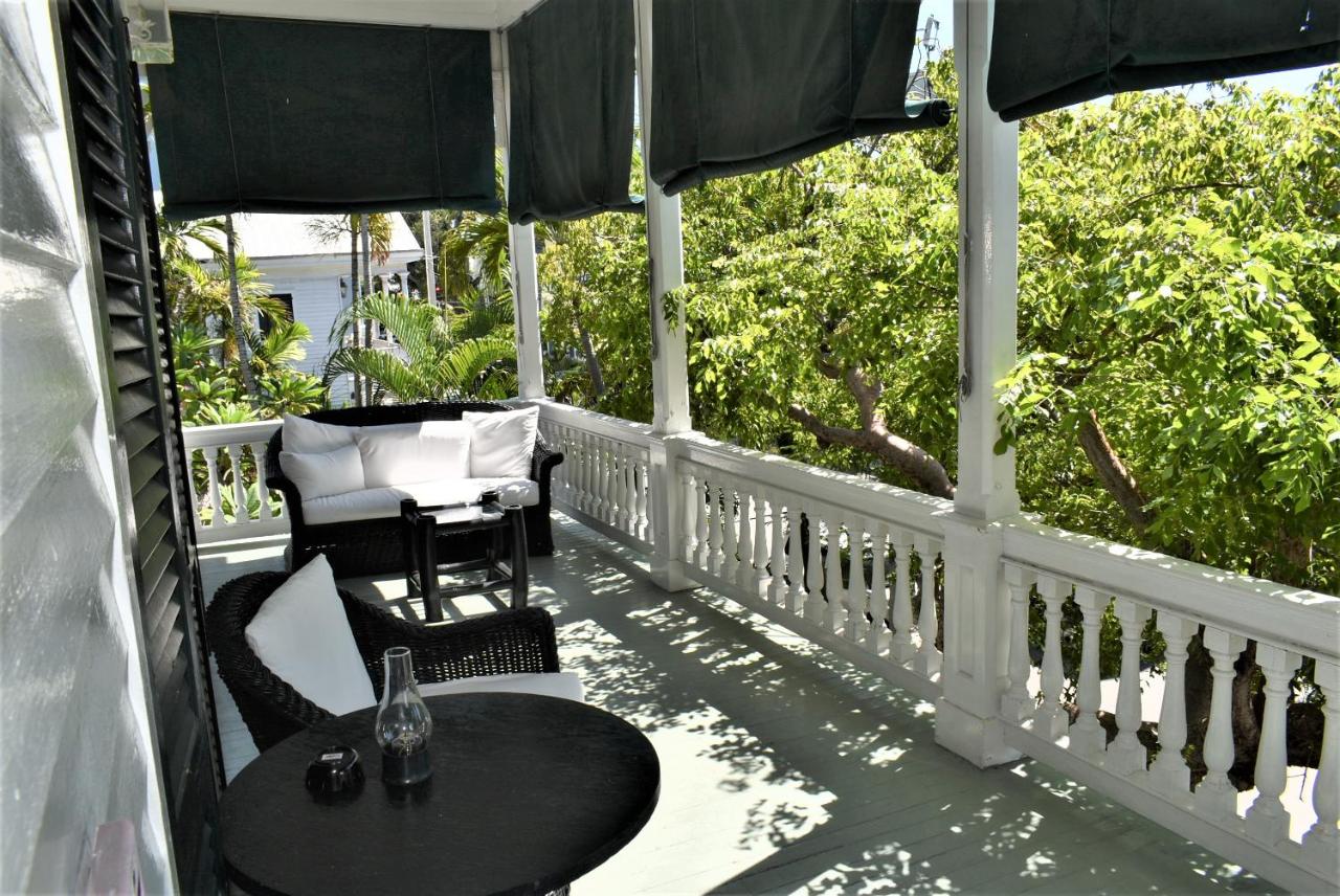 Deluxe Single Room A at Simonton Court Historic Inn & Cottages