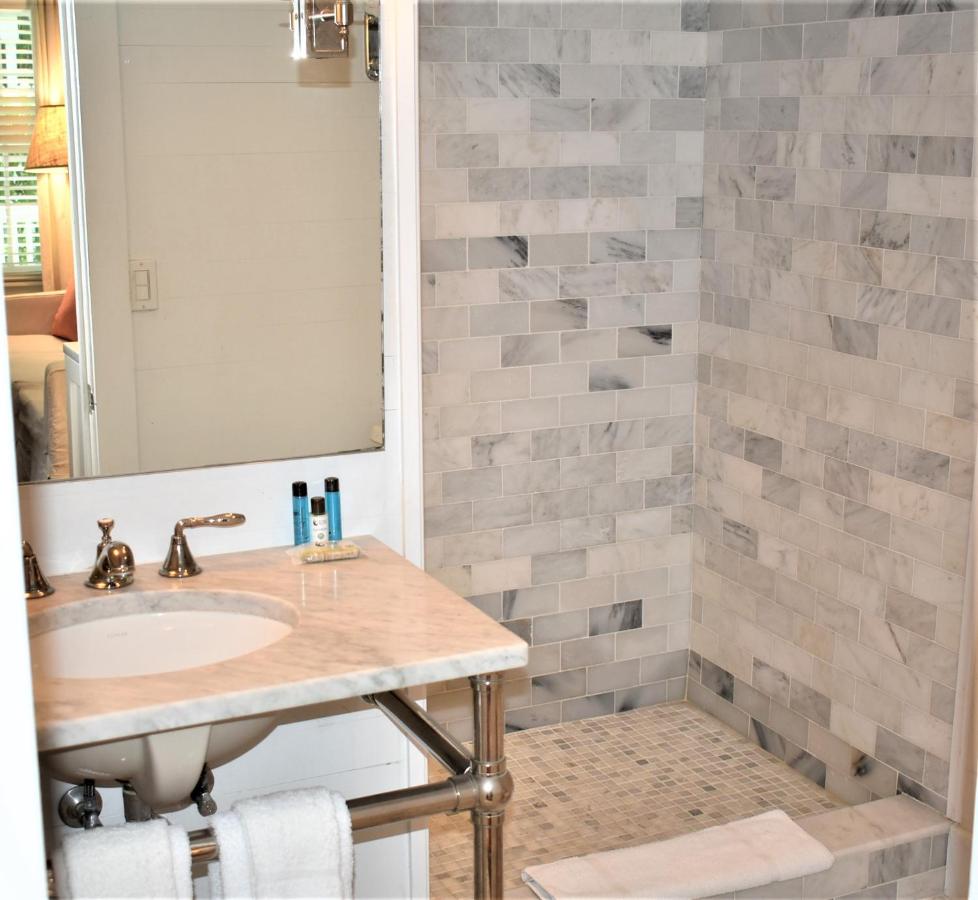 Deluxe Cottage D at Simonton Court Historic Inn & Cottages