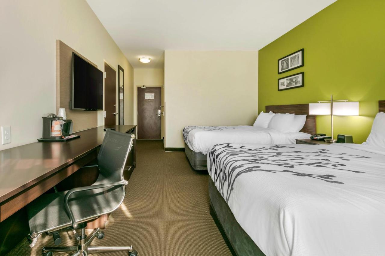 Queen Room with Two Queen Beds at Sleep Inn & Suites Columbia I-65