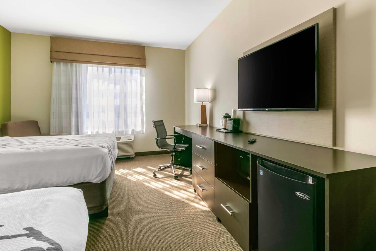 Queen Room with Two Queen Beds at Sleep Inn & Suites Columbia I-65