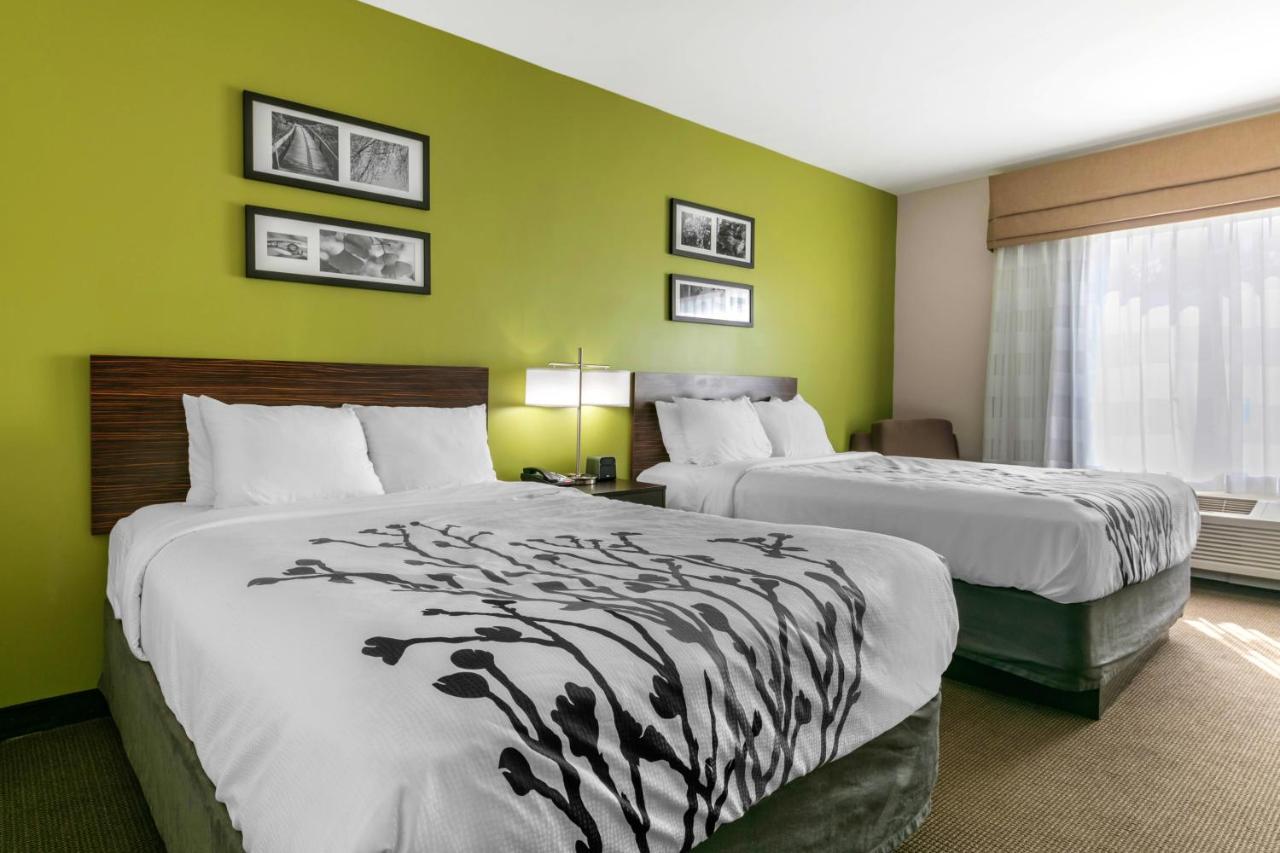 Queen Room with Two Queen Beds at Sleep Inn & Suites Columbia I-65
