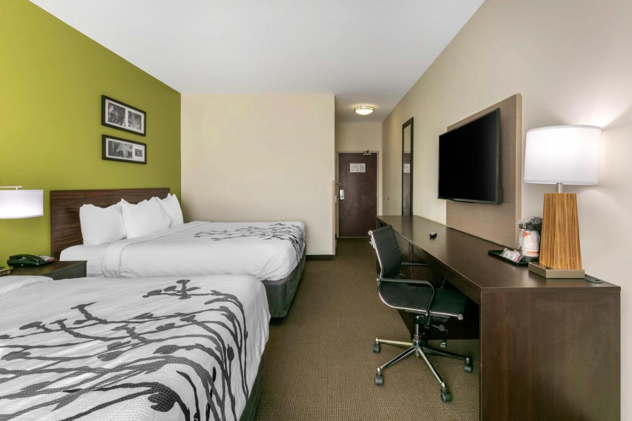 Queen Room with Two Queen Beds at Sleep Inn & Suites Columbia I-65
