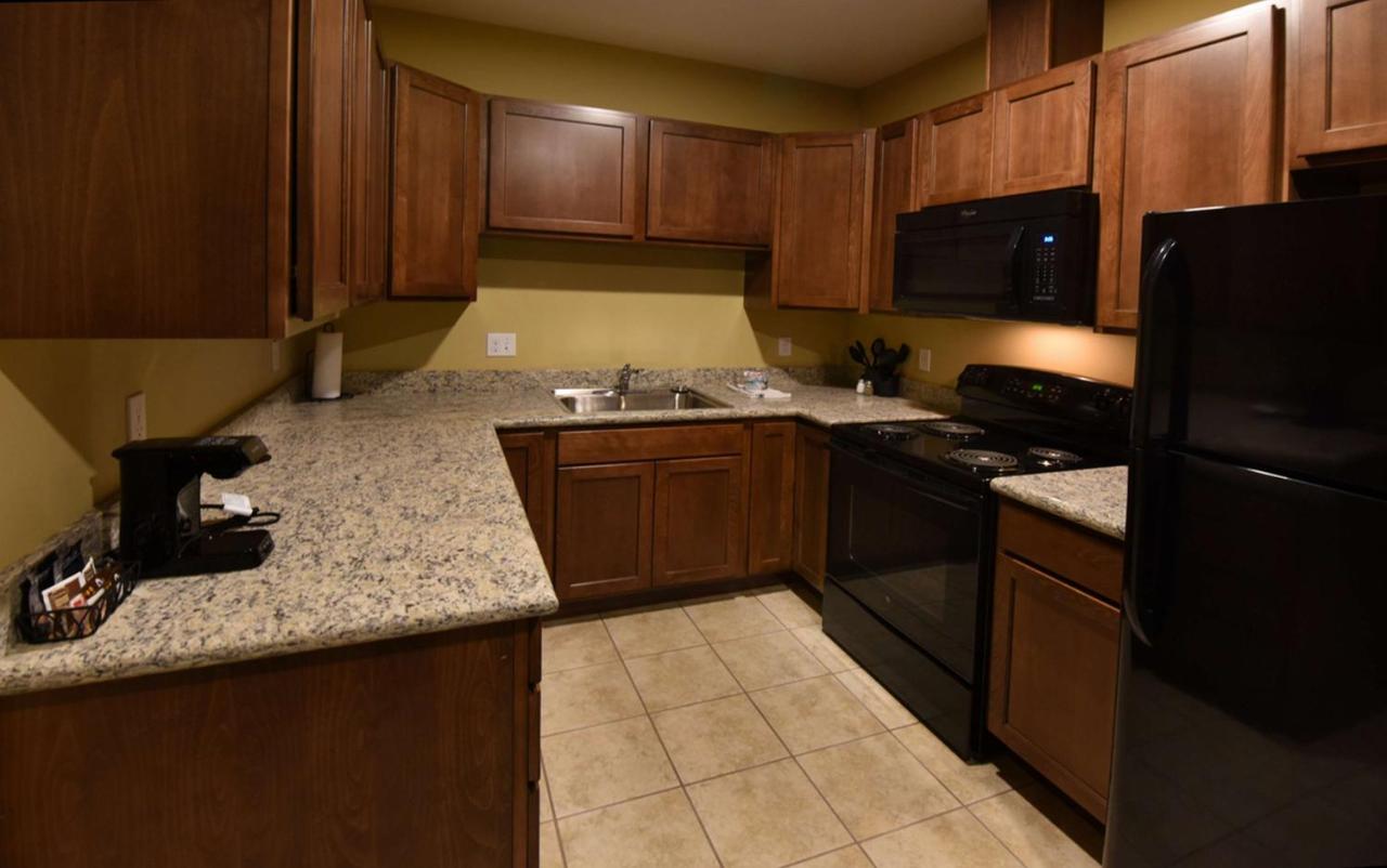 King Suite at Best Western Plus Vintage Valley Inn
