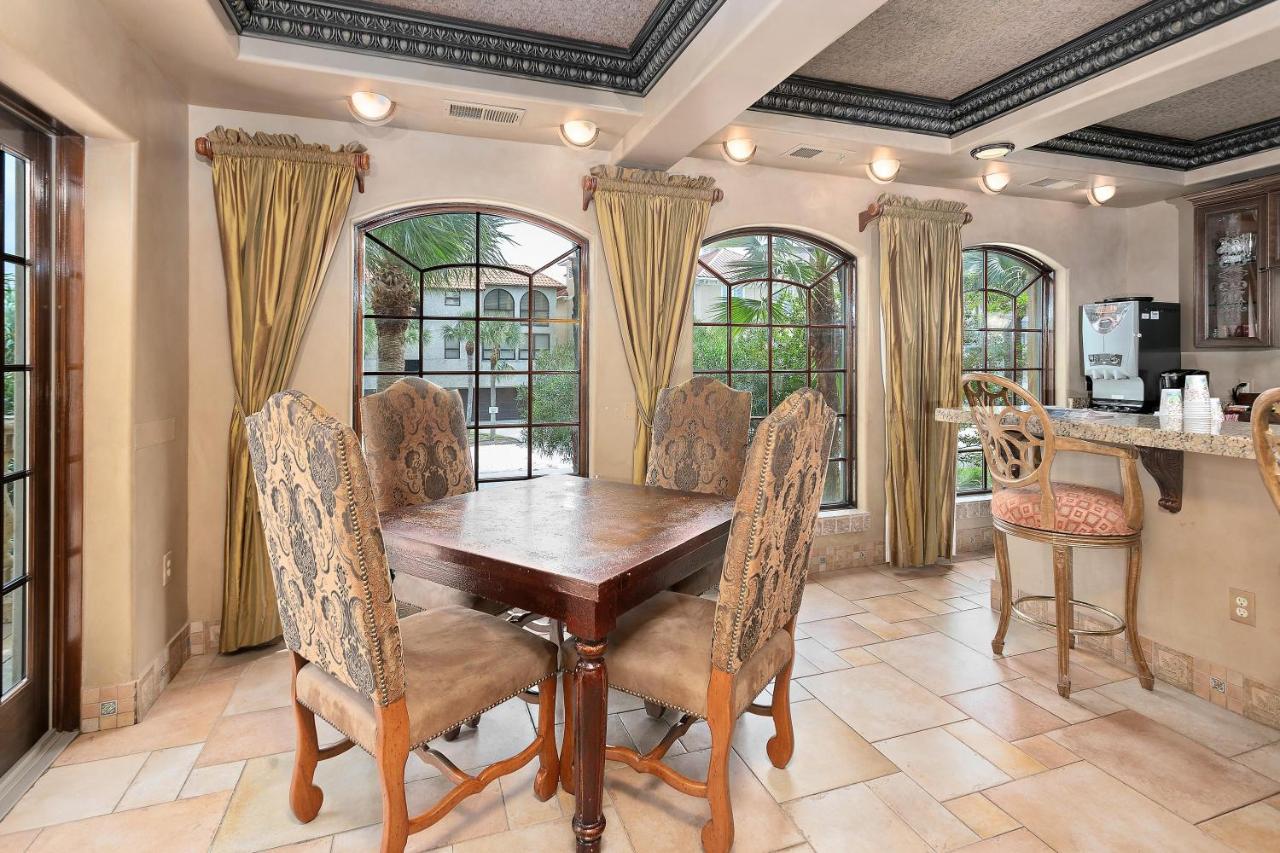 | Ocean Lodge