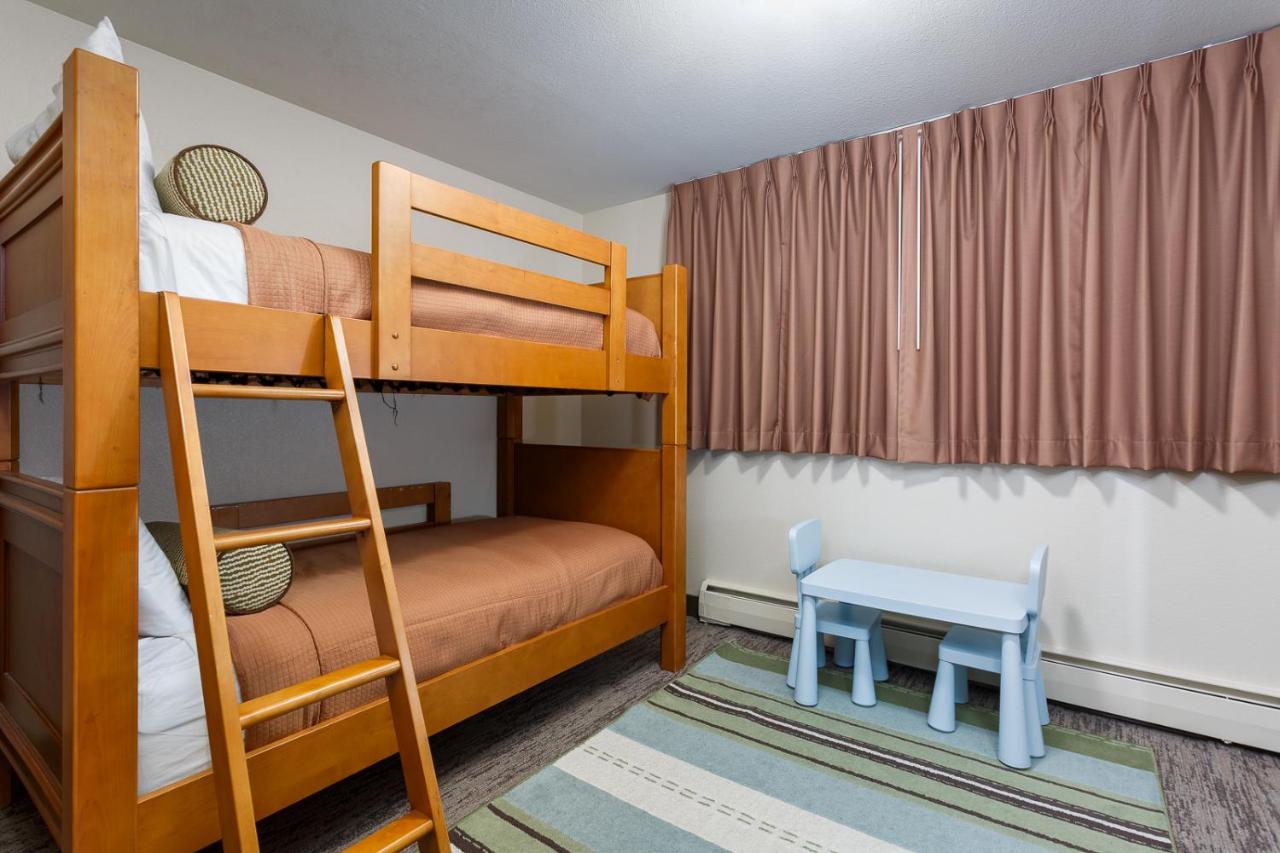 | The Coho Oceanfront Lodge