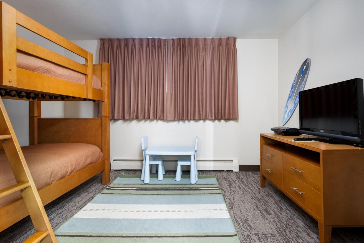 | The Coho Oceanfront Lodge