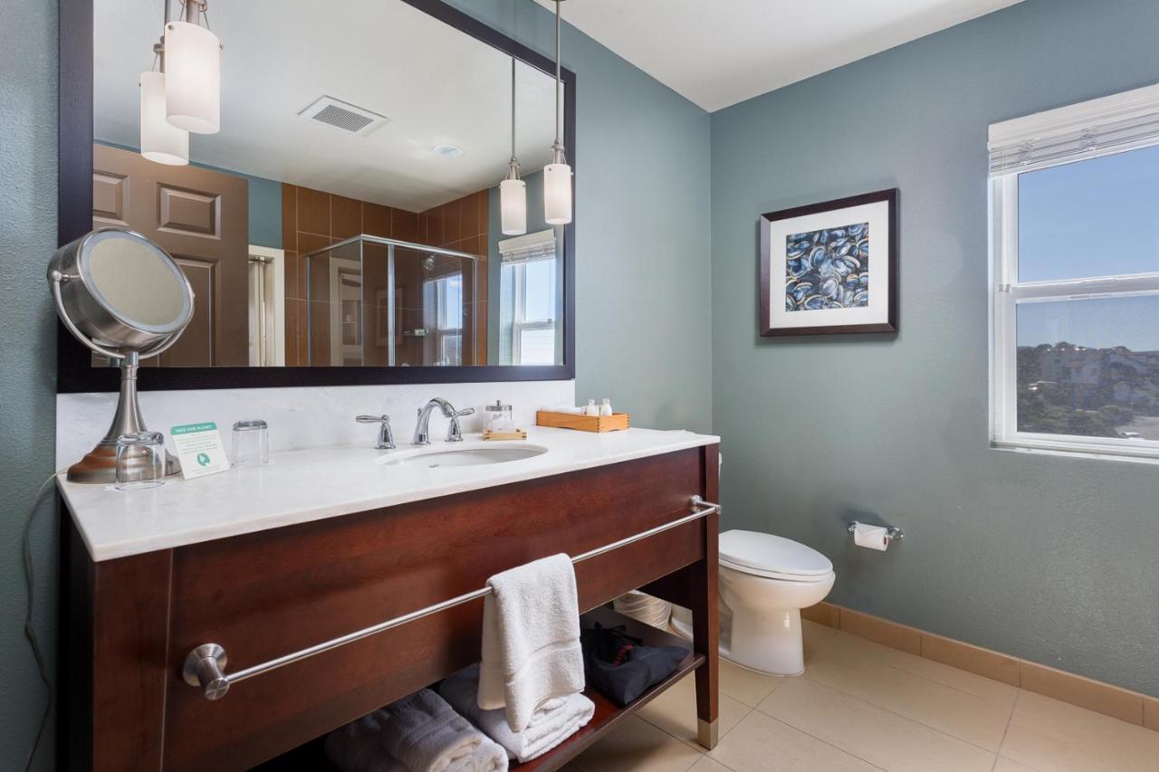 The Coho Oceanfront Lodge