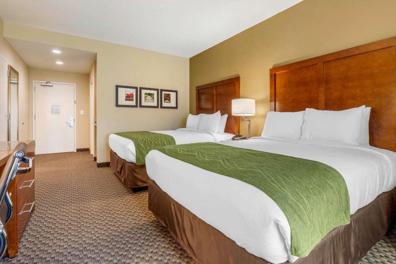 Queen Room with Two Queen Beds - Non-Smoking at Comfort Inn & Suites Hadley - Amherst