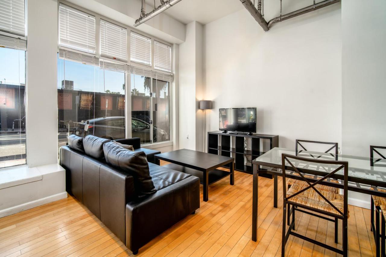 Deluxe Suite with Partial Ocean View at Air Venice on the Beach