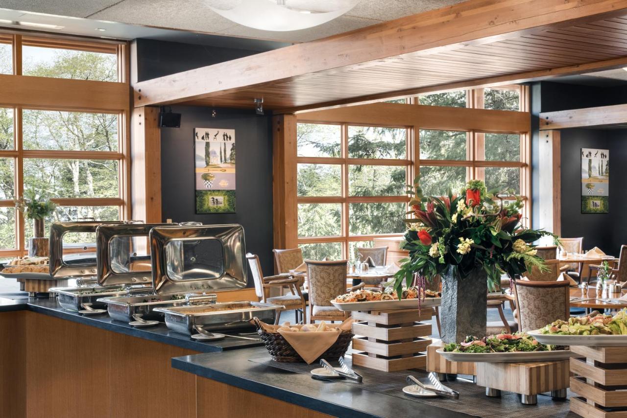 | Cedarbrook Lodge