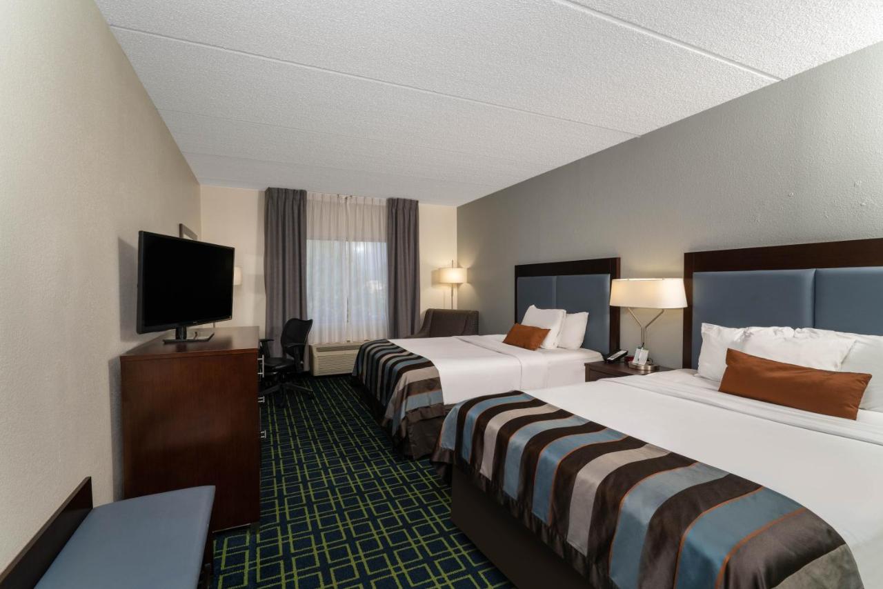 Queen Room with Two Queen Beds - Non-Smoking at Wingate by Wyndham Fletcher at Asheville Airport