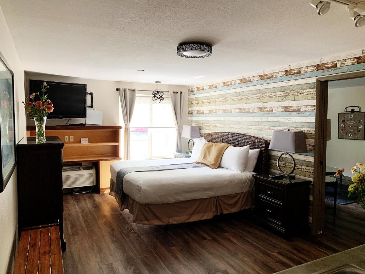 Suite at Stratford Inn