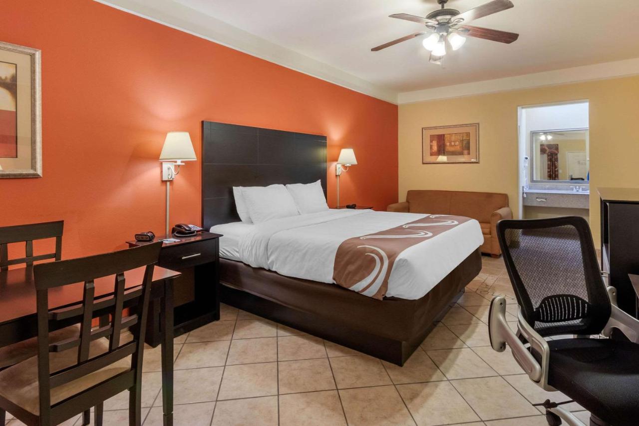 King Room - Non-Smoking at Quality Inn & Suites at The Outlets Mercedes/Weslaco