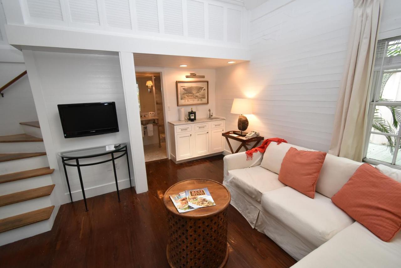 Deluxe Cottage D at Simonton Court Historic Inn & Cottages