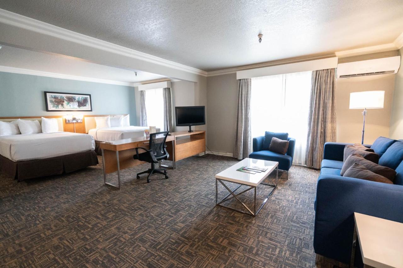Renovated Parlor Double at Alexis Park All Suite Resort