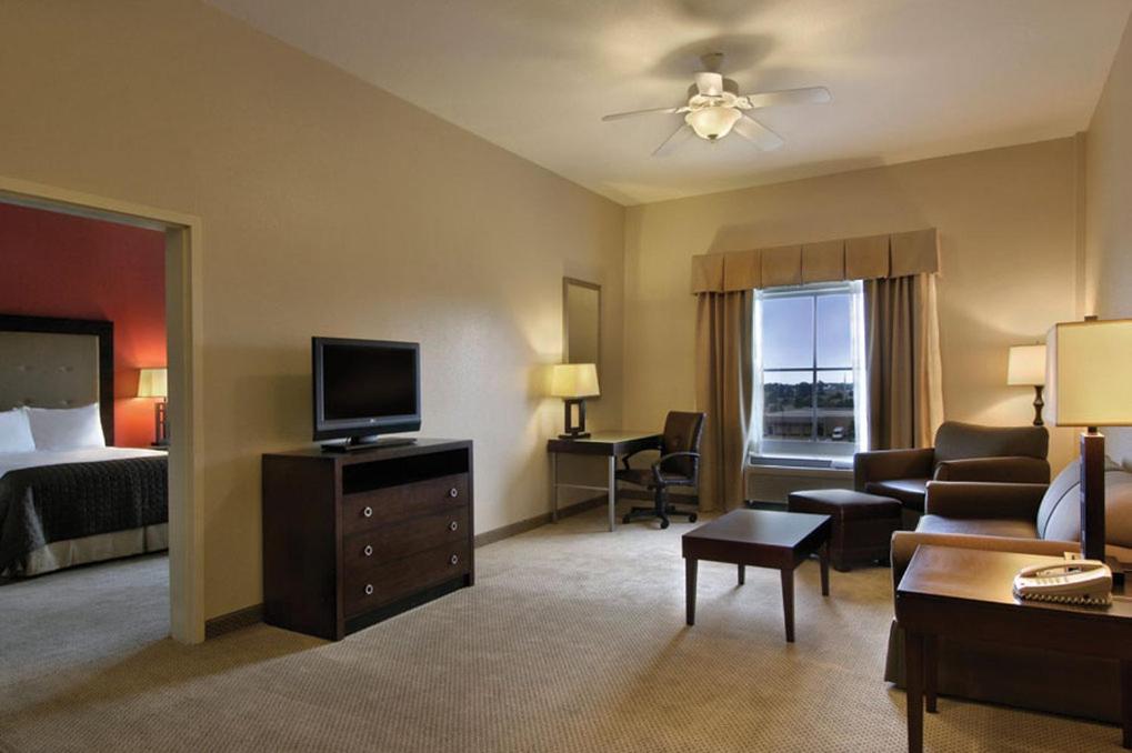 Queen Suite - Non-Smoking at Holiday Inn Batesville, an IHG Hotel