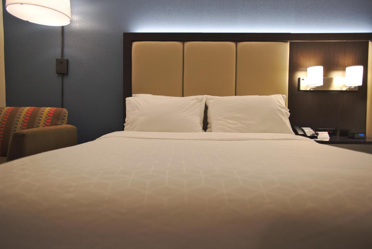 Queen Room with Two Queen Beds - Non-Smoking at Holiday Inn Express Anderson by IHG
