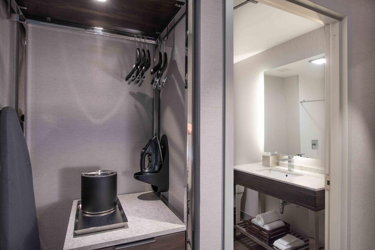 One-Bedroom King Suite - Non-Smoking at Holiday Inn Express Boston South - Quincy by IHG
