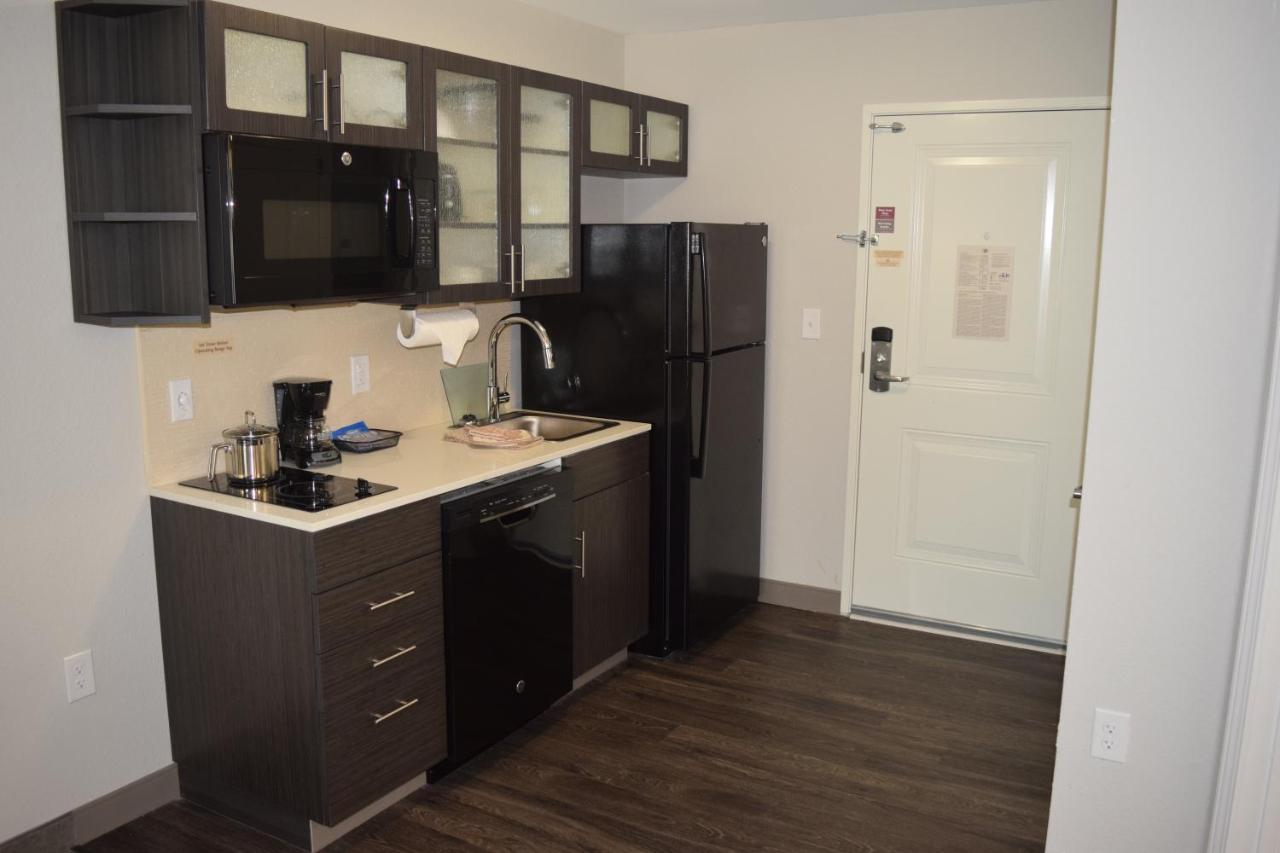 King Studio Suite - Hearing Accessible/Non-Smoking at Candlewood Suites Nashville - Metro Center, an IHG Hotel