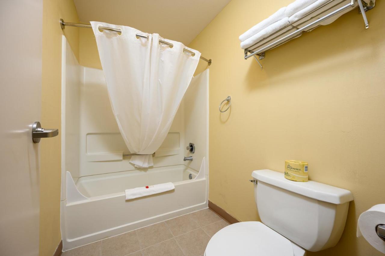 Deluxe King Suite at Three Rivers Inn