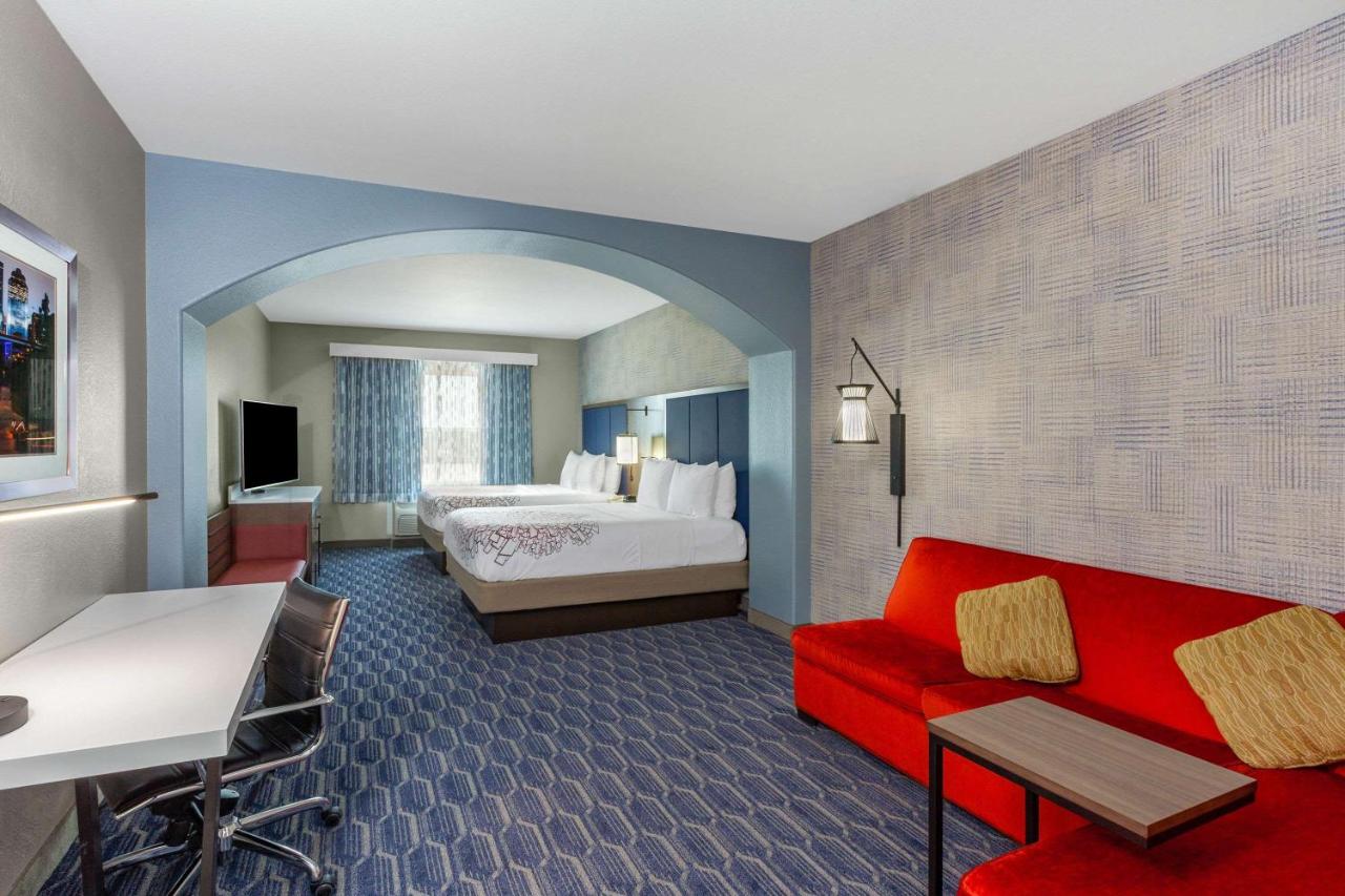 Deluxe Suite with Two Queen Beds - Mobility Access/Non-Smoking at La Quinta Inn & Suites by Wyndham Houston Channelview