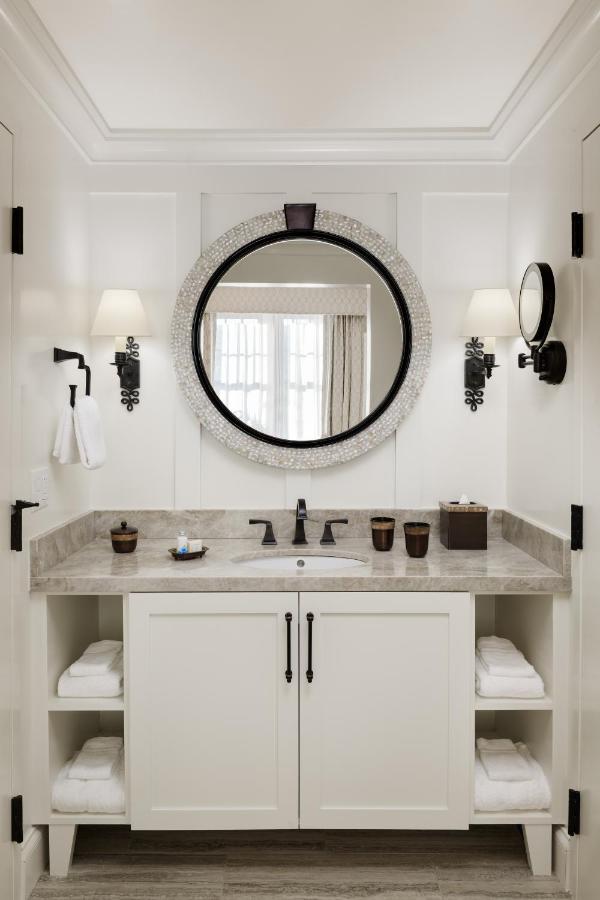 ADA Elizabeth Suite at Hotel Atwater