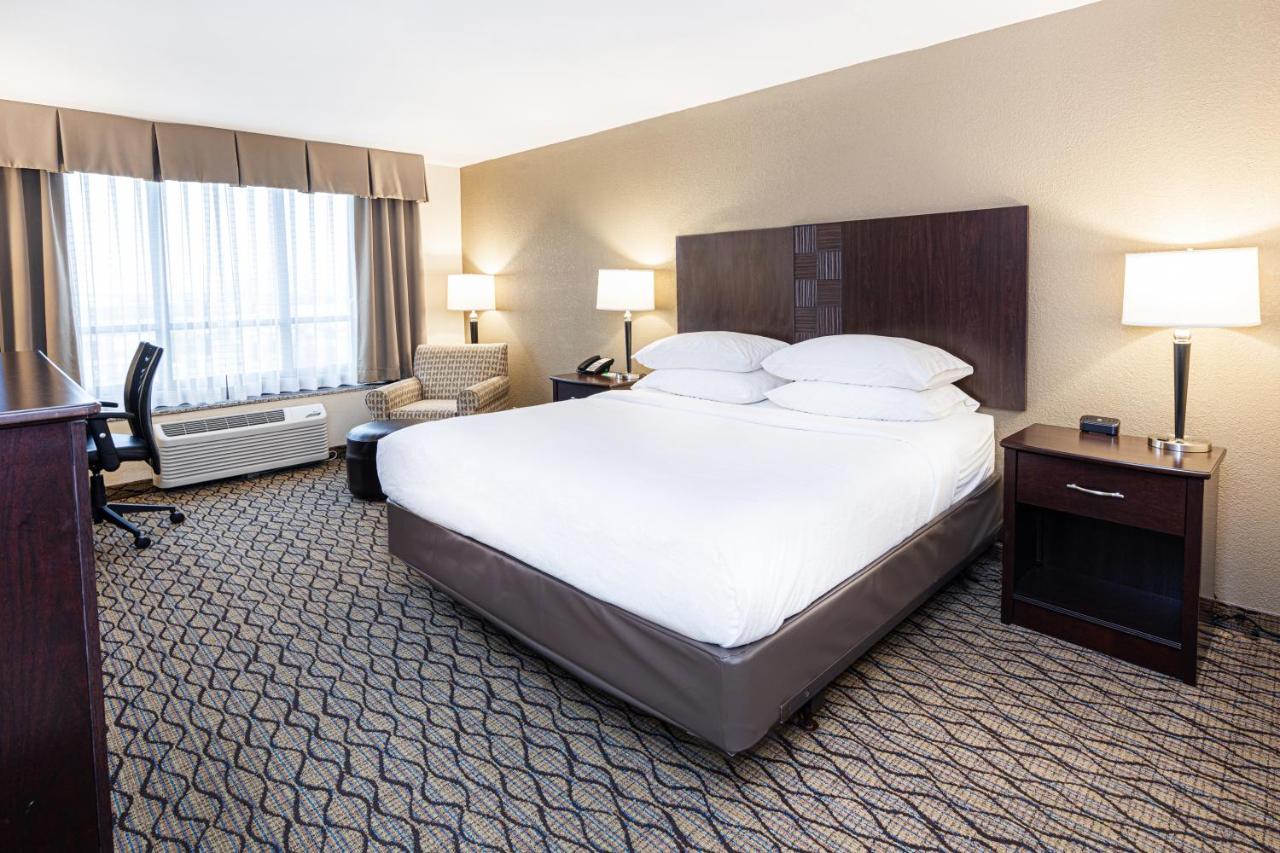 King Room - Hearing Accessible at Holiday Inn St. Louis Arpt West-Earth City by IHG