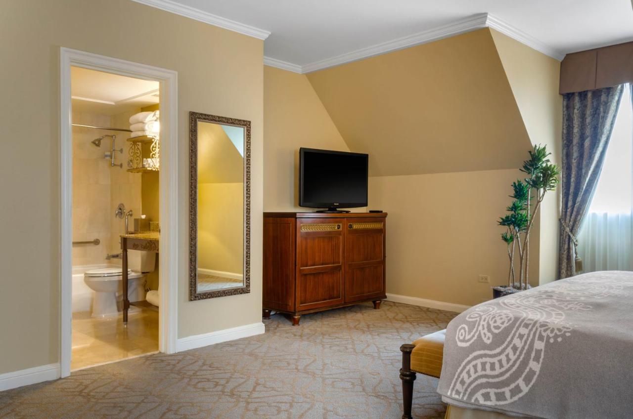 Petite King Suite at Omni Royal Orleans Hotel