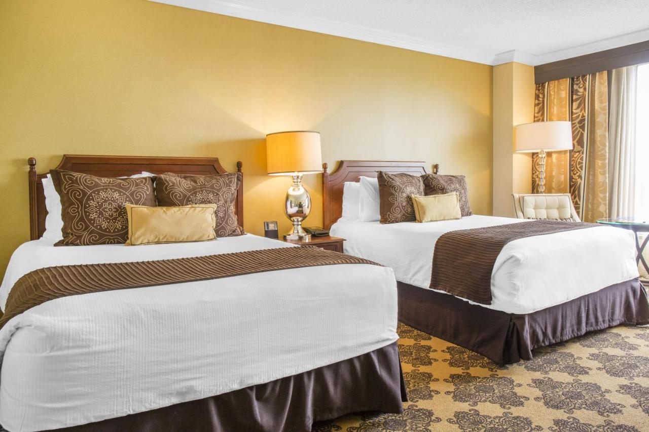 Deluxe Room - 2 Queen Beds at Omni Houston Hotel