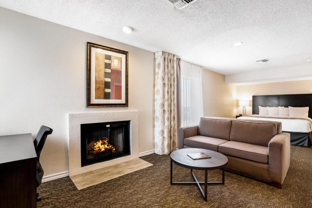 Deluxe King Studio at Chase Suite Hotel El Paso