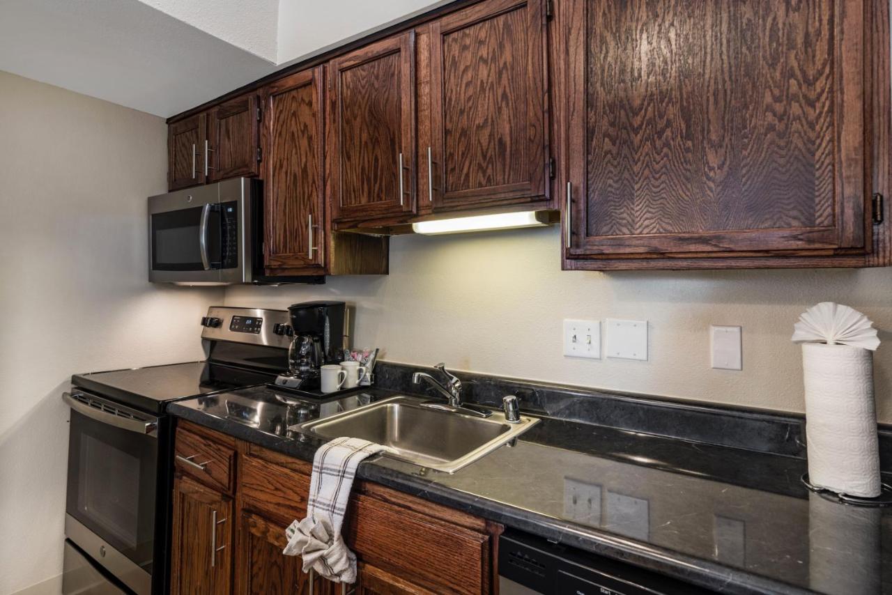 Two-Bedroom Suite at Chase Suite Hotel El Paso