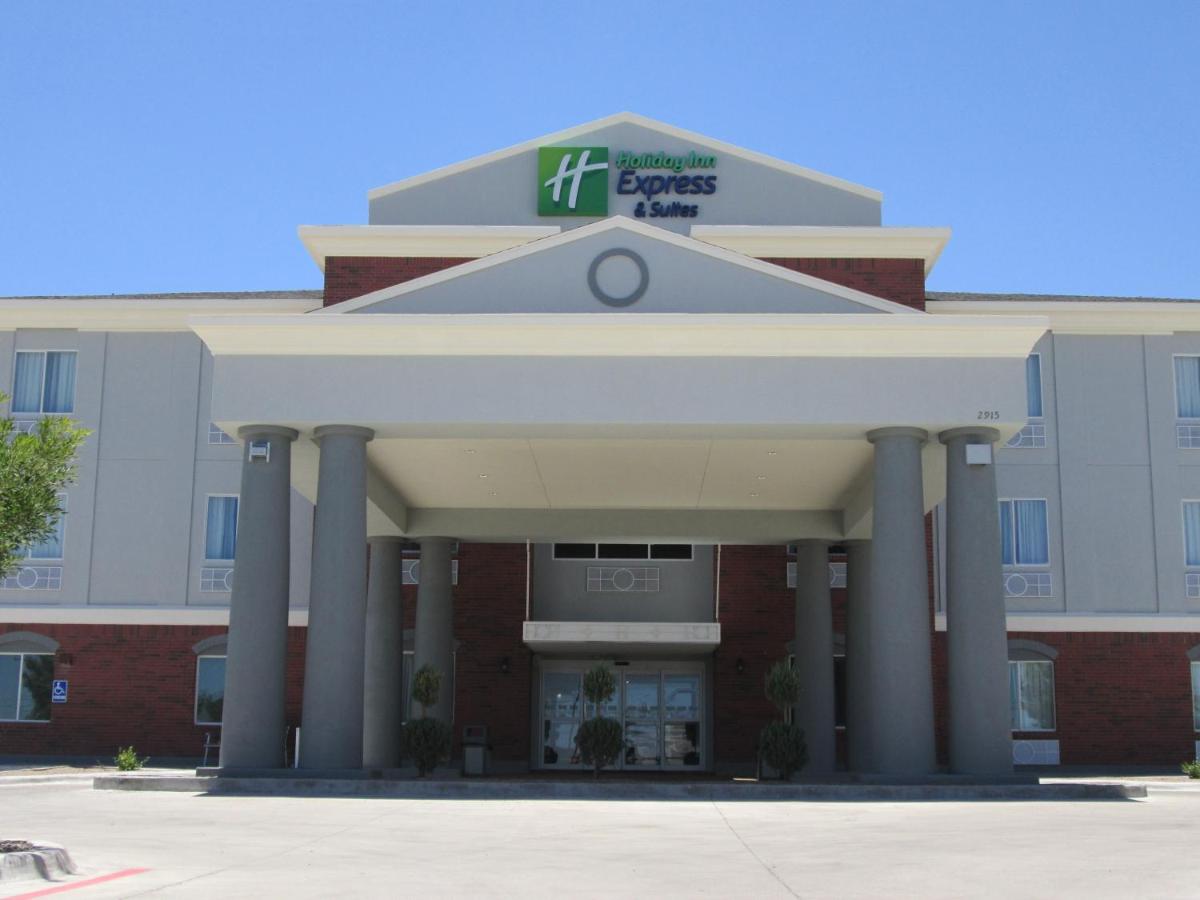  | Holiday Inn Express Hotel and Suites Fort Stockton