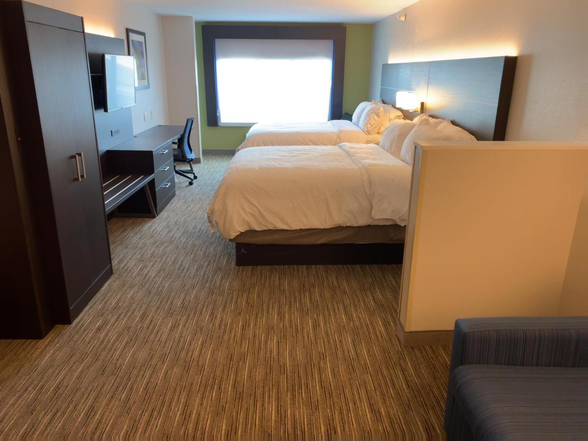 Queen Studio at Holiday Inn Express & Suites Exmore - Eastern Shore by IHG