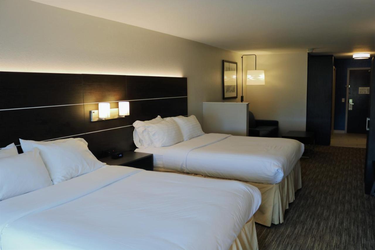 Queen Studio at Holiday Inn Express & Suites Exmore - Eastern Shore by IHG