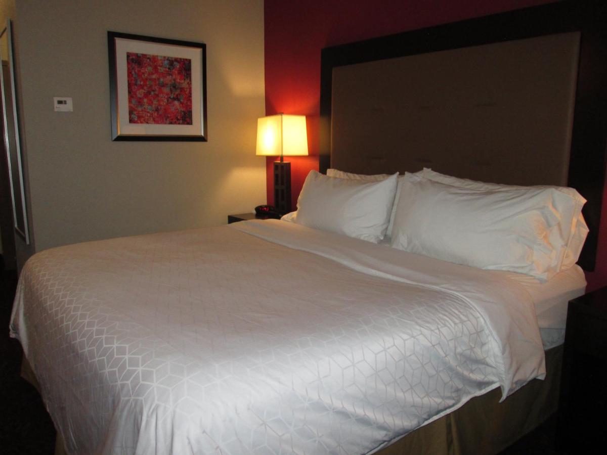 Standard Room at Holiday Inn Express Cloverdale - (Greencastle) by IHG