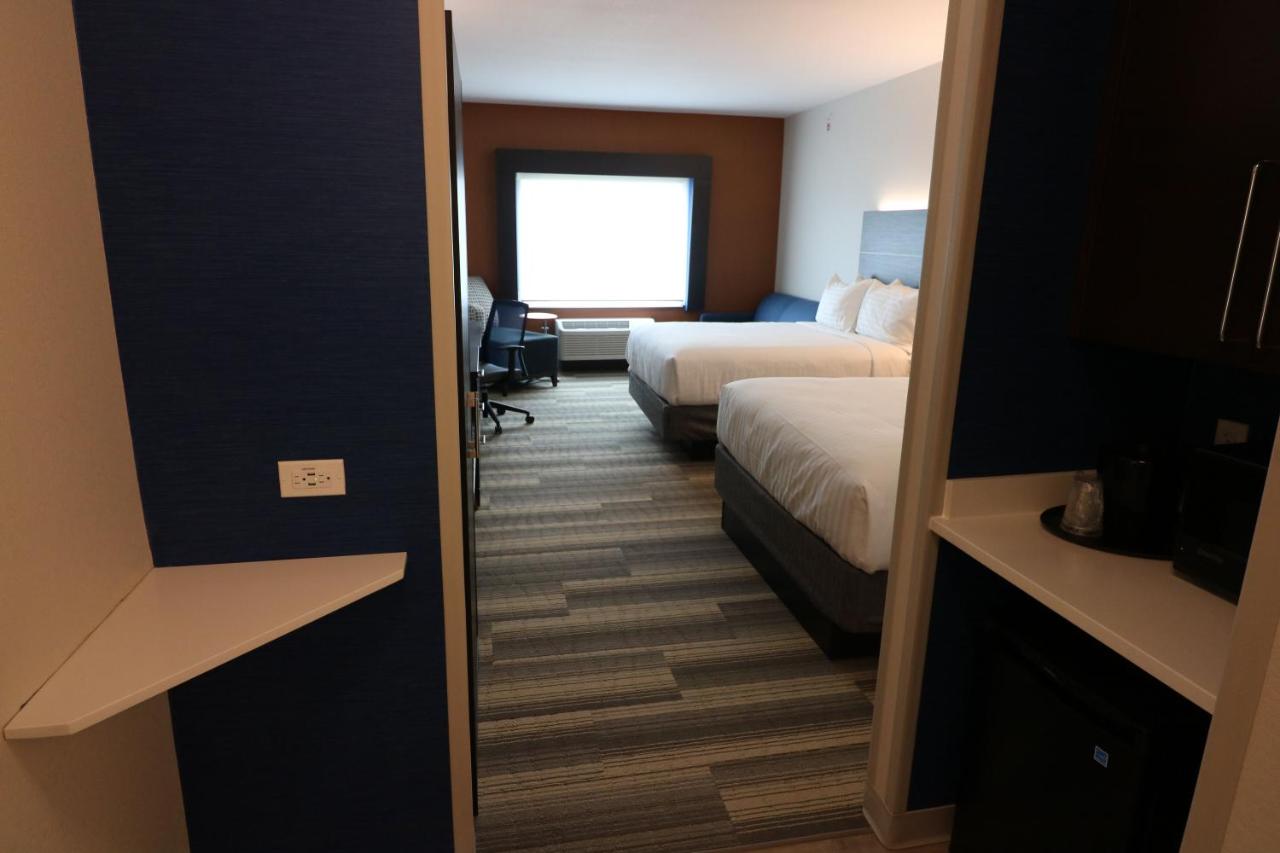 Suite with Two Beds - Non-Smoking at Holiday Inn Express & Suites Coffeyville by IHG