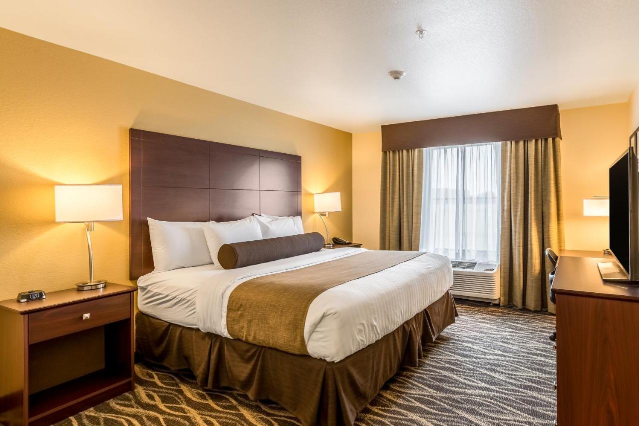 King Room - Disability Access at Cobblestone Hotel & Suites – Chippewa Falls