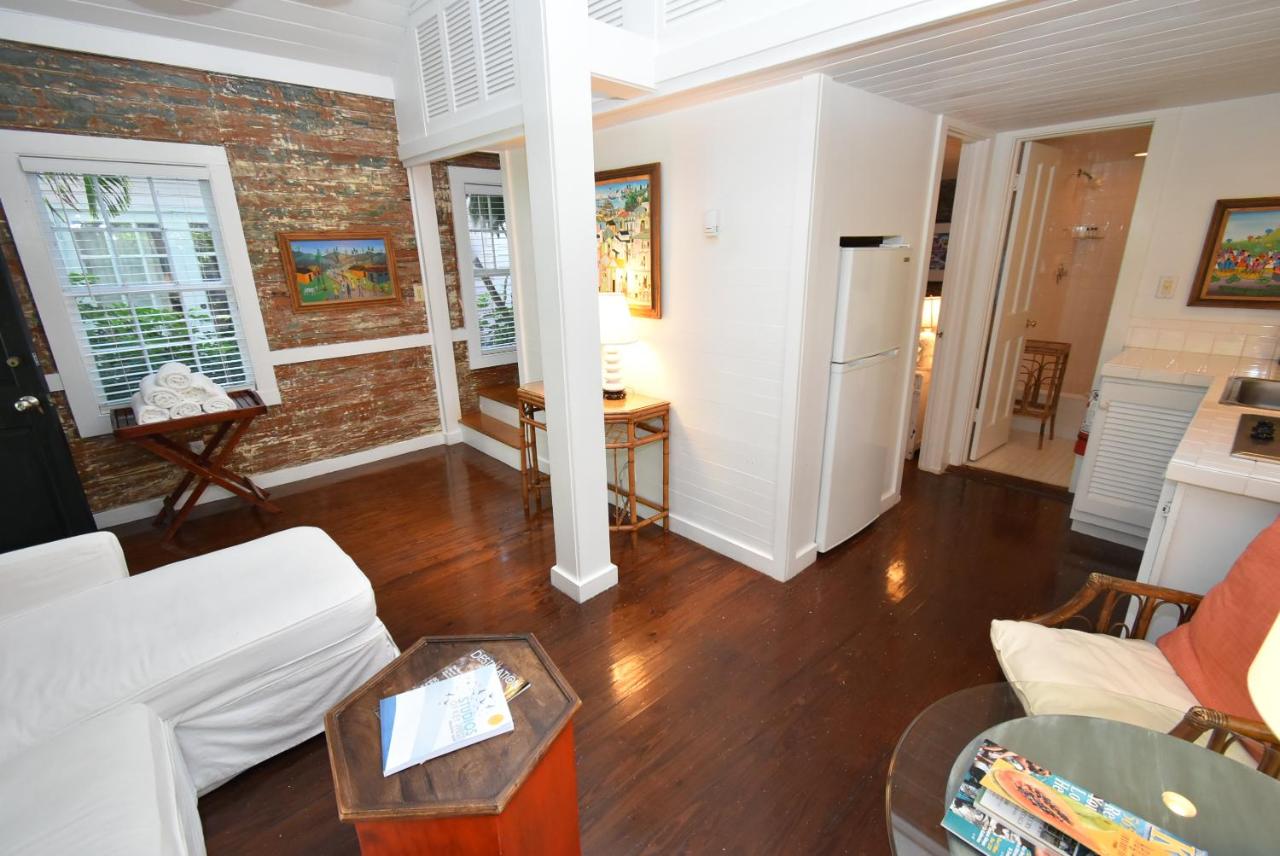 Standard Cottage C at Simonton Court Historic Inn & Cottages