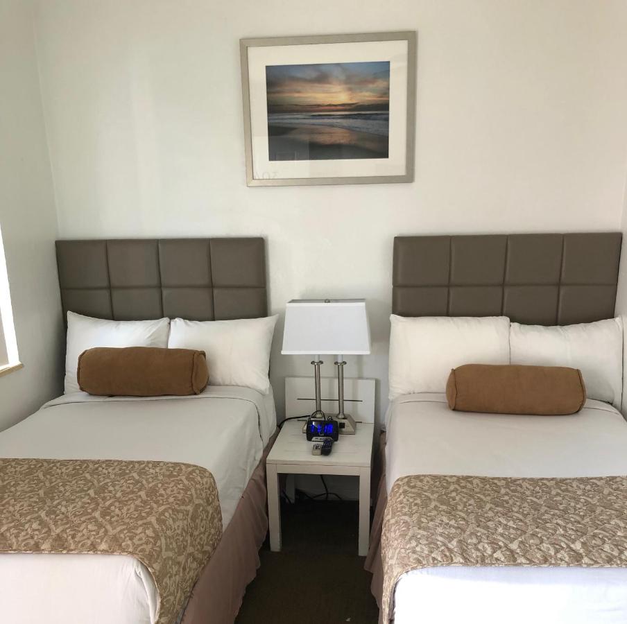 Studio two beds - Free Parking at Beach Place Hotel