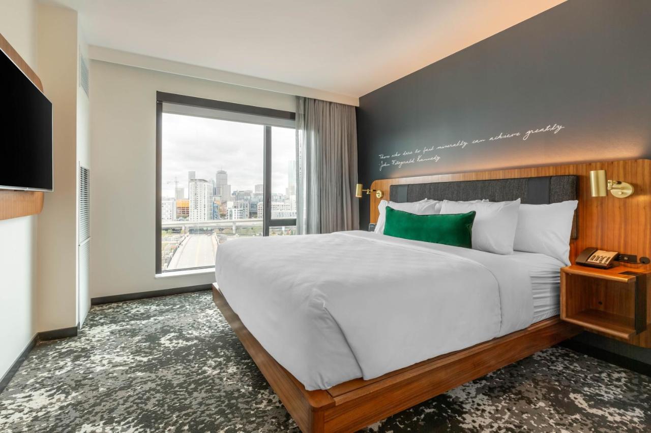 King Suite - Non-Smoking at Cambria Hotel Boston Downtown - Seaport