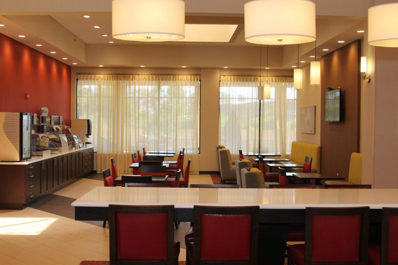  | Holiday Inn Express and Suites Indianapolis W- Airport Area