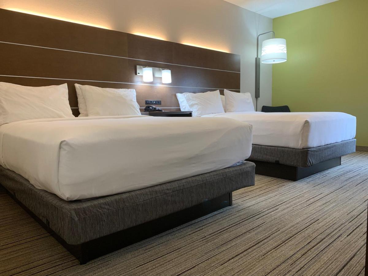 Queen Room with Two Queen Beds - Non-Smoking at Holiday Inn Express Hillsborough by IHG