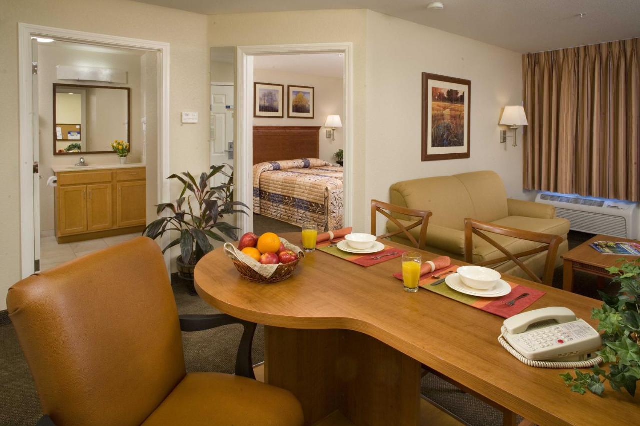 Queen Studio - Disability Access at Candlewood Suites Jacksonville by IHG