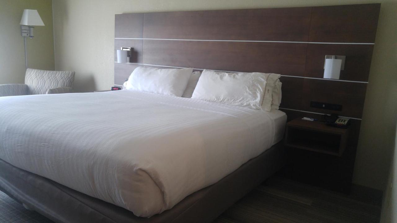 Executive King Room - Non-Smoking at Comfort Inn & Suites Miami - Route 66