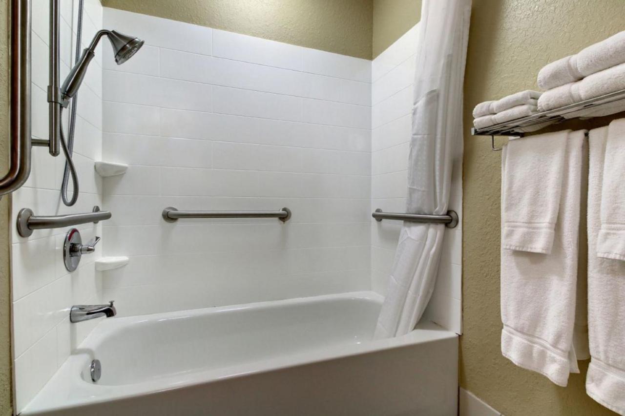  | Holiday Inn Express Hotel & Suites Jacksonville South I-295