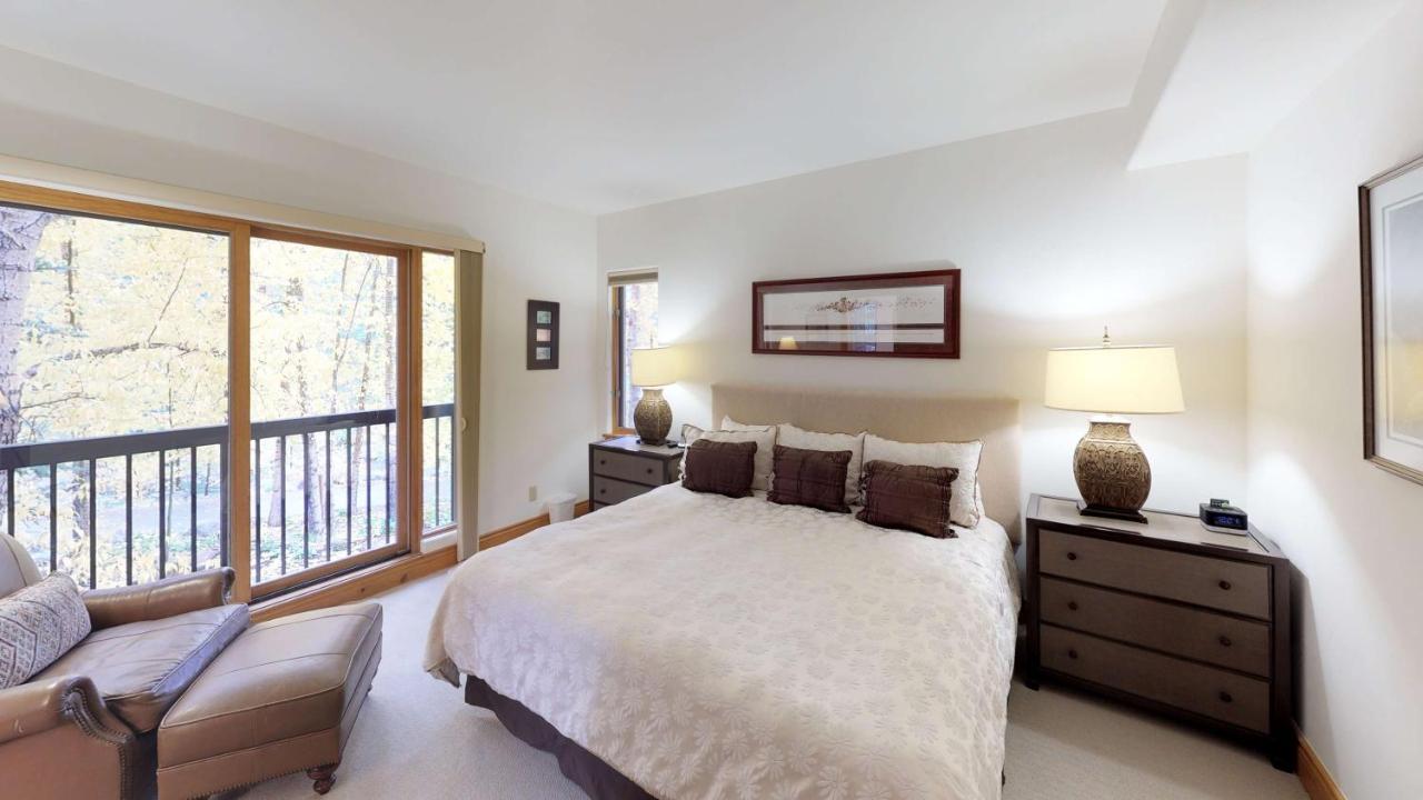 Four-Bedroom Luxury Platinum Residence at Vail Residences at Cascade Village, a Destination by Hyatt Residence