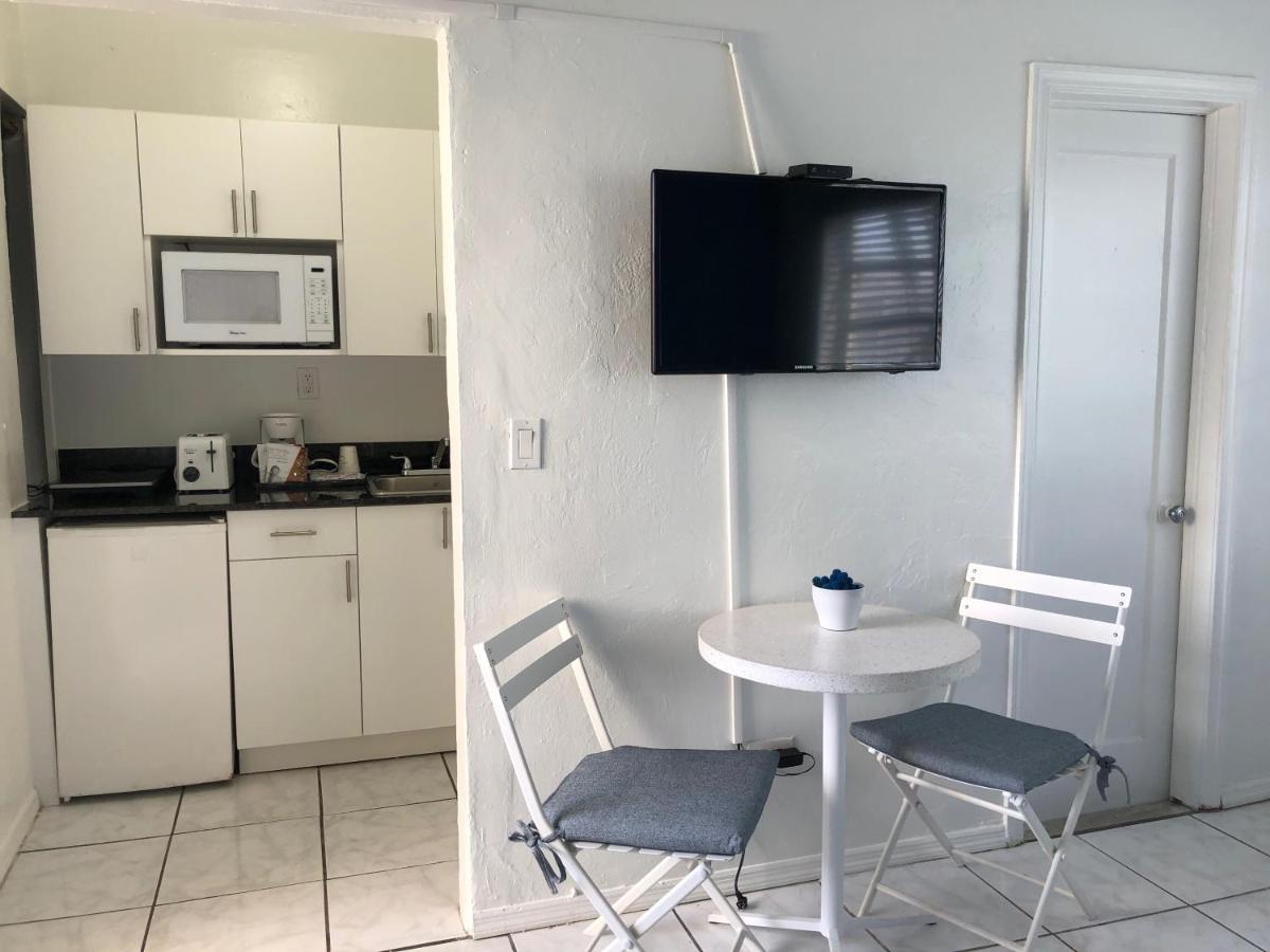 Studio One Bed - Free Parking at Beach Place Hotel